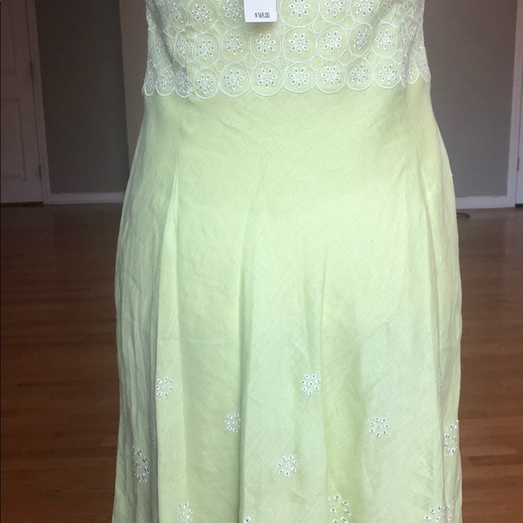 SOLD! Ann Taylor Beautiful Dress 👗 - Picture 4 of 7